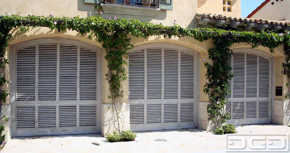 5 Unique Garage Door Designs For Your Home in 2021